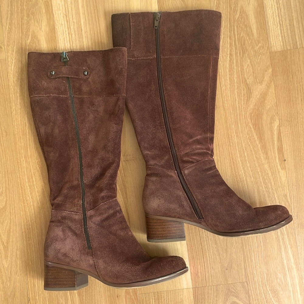 Naturalizer suede boots